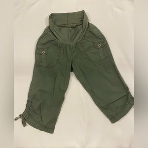 Womens Maternity Cropped Cargo Pants,Size Small,Olive Green,Motherhood Maternity